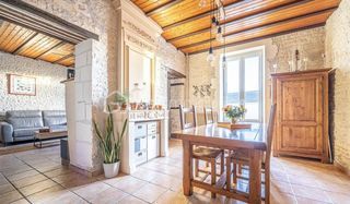  Propri�t�/ch�teau � vendre 7 pi�ces 170 m�