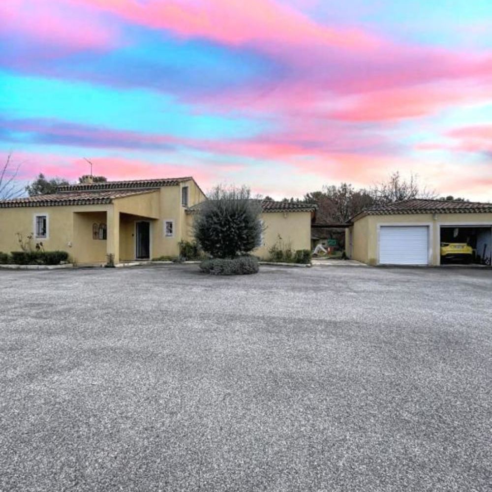 � vendre  Villa Olli�res (83470)