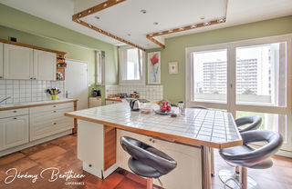  Appartement � vendre 5 pi�ces 140 m�