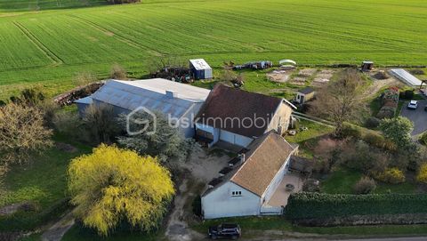   corps de ferme avec garage et d�pendances Maison - 9 pi�ce(s) - 170 m�