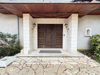  Propri�t�/ch�teau � vendre 12 pi�ces 303 m�