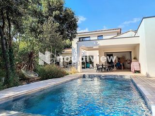  Villa � vendre 8 pi�ces 220 m�