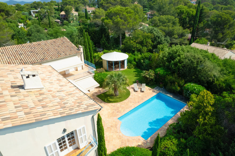 � vendre  Villa Saint-Rapha�l (83700)