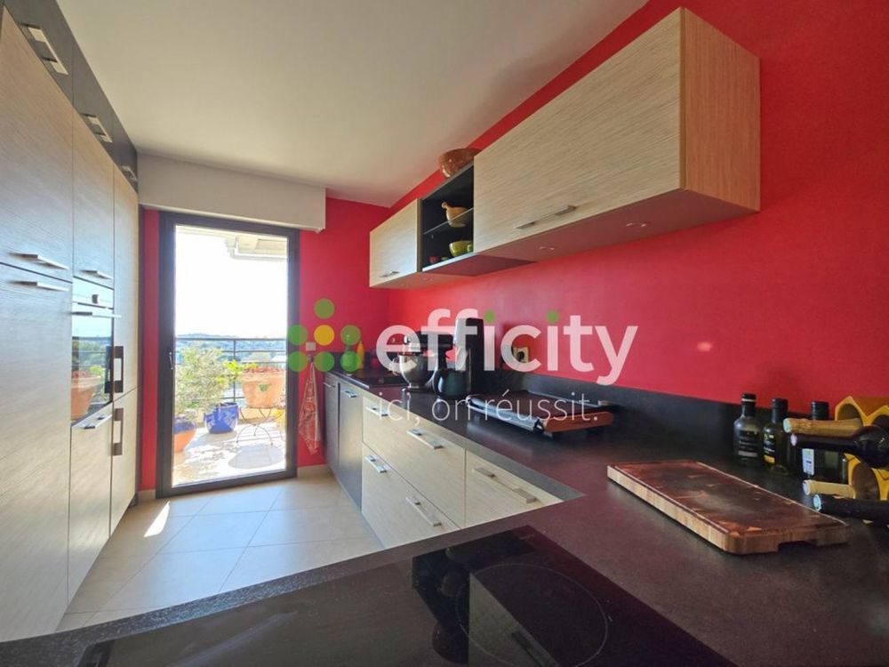 � vendre  Appartement Saint-Rapha�l (83700)