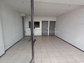  Immeuble � vendre 10 pi�ces 550 m�