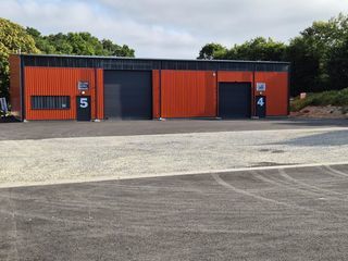  Parking / Garage � louer 1 pi�ce 195 m�