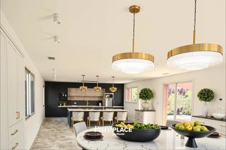  Maison � vendre 6 pi�ces 205 m�