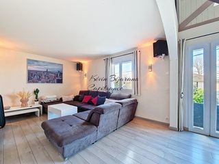  Maison � louer 4 pi�ces 143 m�