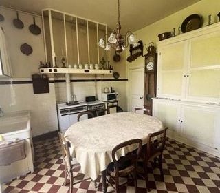  Propri�t�/ch�teau � vendre 9 pi�ces 200 m�