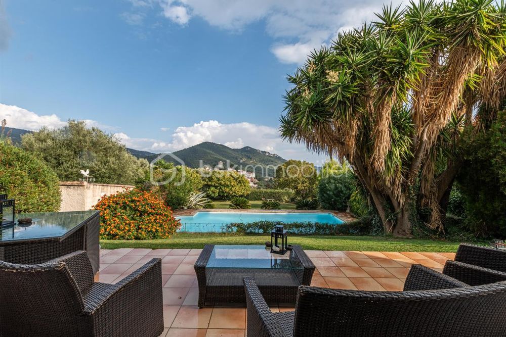 � vendre  Maison Toulon (83200)