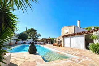  Propri�t�/ch�teau � vendre 11 pi�ces 340 m�