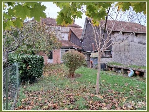   A  vendre Pergain-Taillac Maison de village 170m2 - Terrain 1100m2-garage-hangar Maison - 6 pi�ce(s) - 170 m�