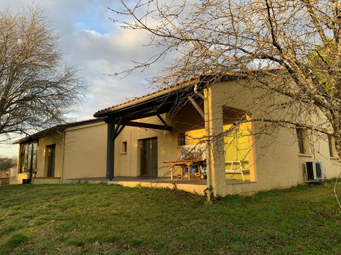   Dpt Haute Garonne (31), � vendre SAINT JEAN maison P7 de 200 m� - Terrain de 3 000,00 m� Maison - 8 pi�ce(s) - 200 m�