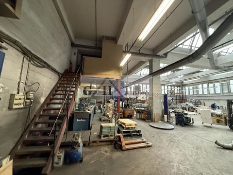 ENTREP&Ocirc;T-BUREAUX de 490 M2 &Agrave; LOUER SUR MONTREUIL! 5790 93100 Montreuil