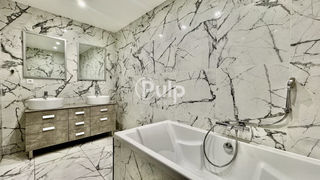  Maison � vendre 8 pi�ces 219 m�