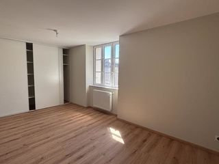  Appartement � louer 4 pi�ces 84 m�