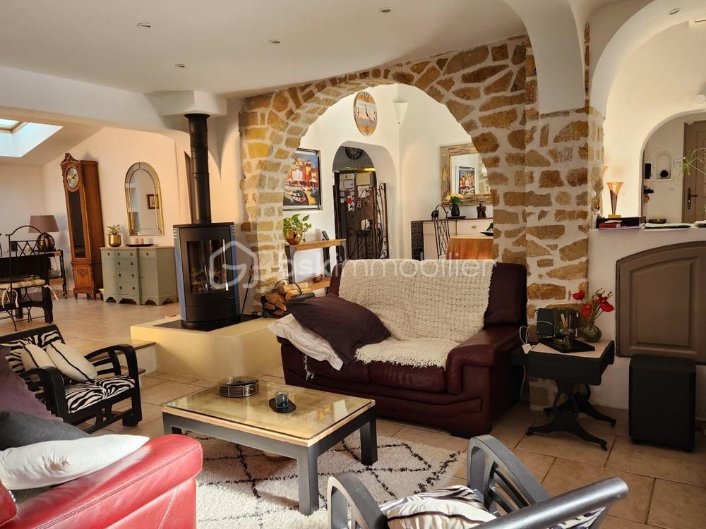 � vendre  Villa Taradeau (83460)