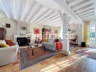  Maison � vendre 9 pi�ces 275 m�