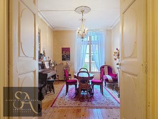  Immeuble � vendre 15 + pi�ces 1100 m�