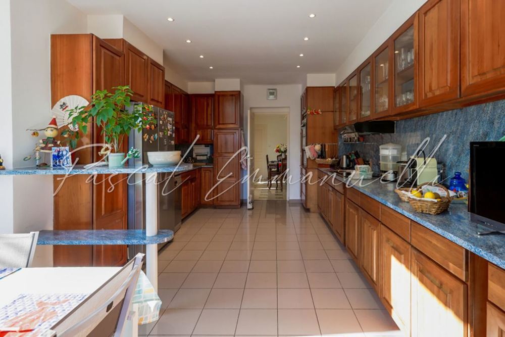 � vendre  Maison Antibes (06600)