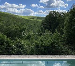  Propri�t�/ch�teau � vendre 8 pi�ces 165 m�