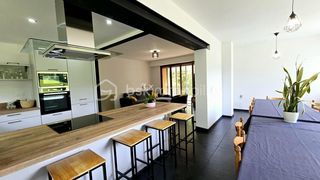  Maison � vendre 8 pi�ces 180 m�