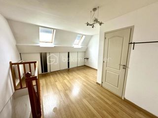  Immeuble � vendre 15 + pi�ces 250 m�