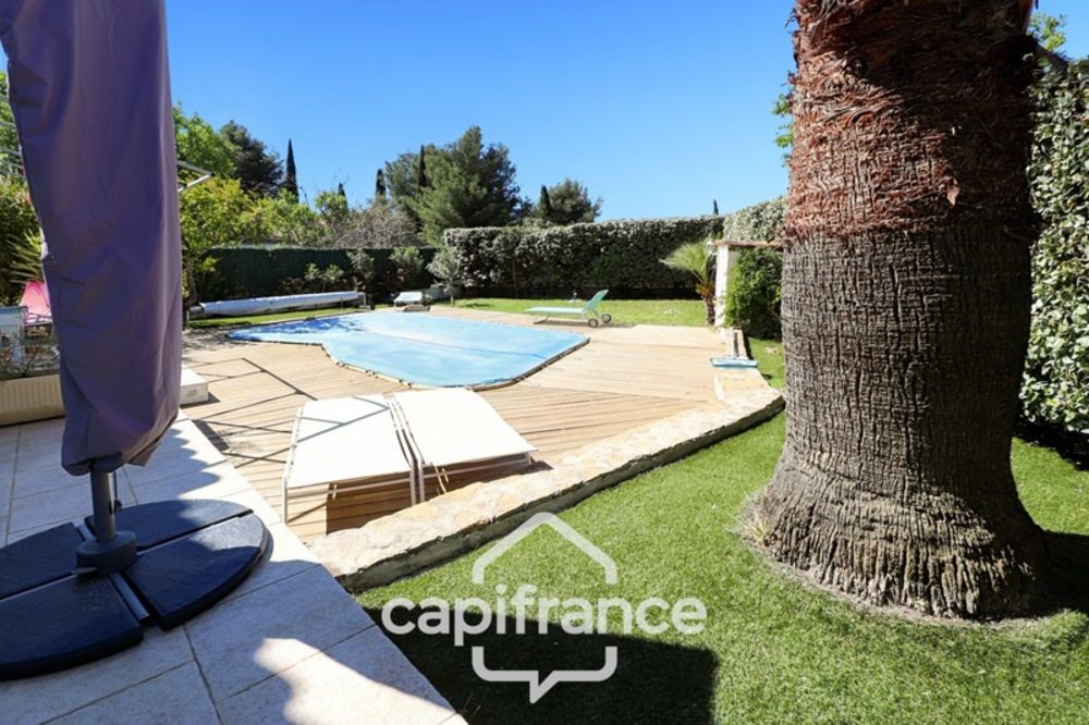 � vendre  Villa Saint-Cyr-sur-Mer (83270)