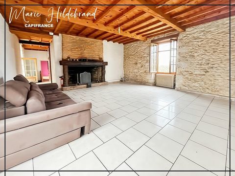   Maison en pierre familiale de 245m� - jardin de + de 1600m� - 4 chambres Maison - 7 pi�ce(s) - 245 m�