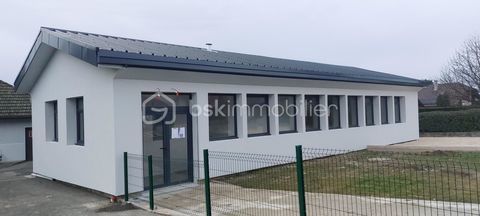 Local Commercial 4 pi&egrave;ces 1600 74540 Saint felix