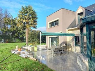  Maison � vendre 10 pi�ces 250 m�