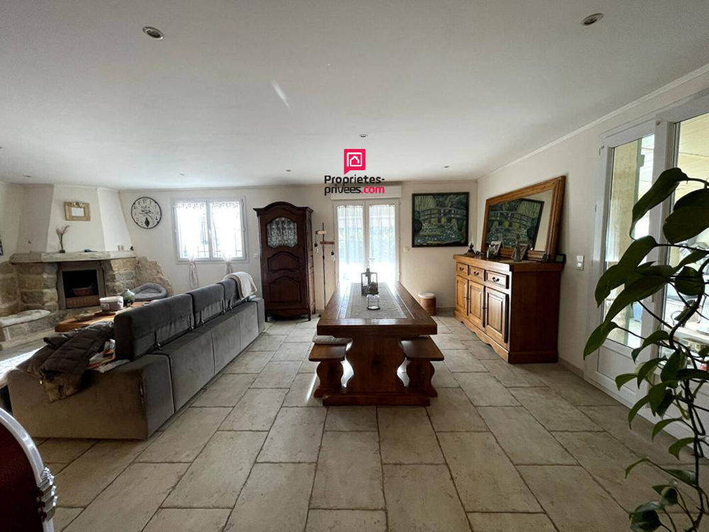 � vendre  Maison Tourrettes (83440)