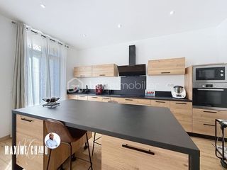  Maison � vendre 8 pi�ces 223 m�