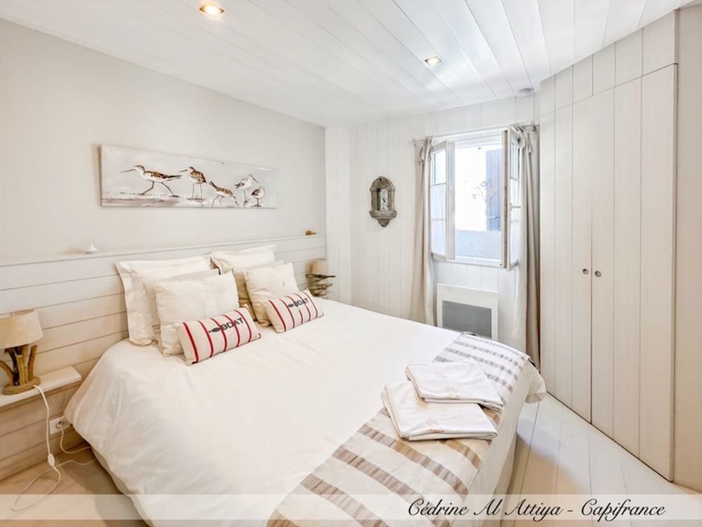 � vendre  Villa Sainte-Marie-de-R� (17740)