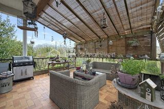  Immeuble � vendre 8 pi�ces 190 m�