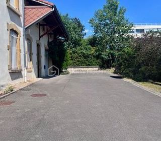  Immeuble � vendre 15 + pi�ces 500 m�