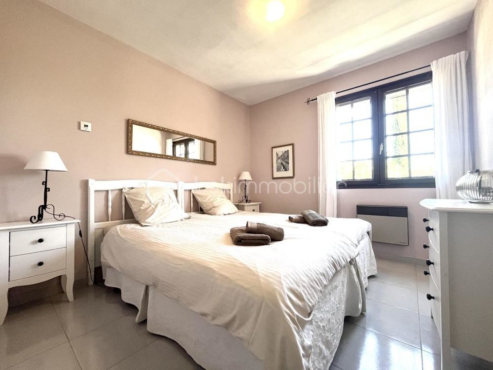 � vendre  Villa Bagnols-en-For�t (83600)