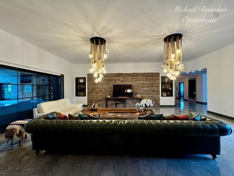   Bien d'exception � Maison contemporaine 534 m2 de prestige avec piscine et autonomie �nerg�tique Villa - 9 pi�ce(s) - 531 m�