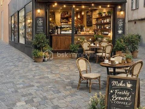 EMPLACEMENT N&deg;1 CANNES CENTRE � DROIT AU BAIL � RUE PI&Eacute;TONNE � ANGLE � FORTE VISIBILIT&Eacute; 218000 06400 Cannes