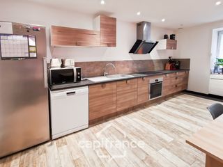  Maison � vendre 10 pi�ces 201 m�