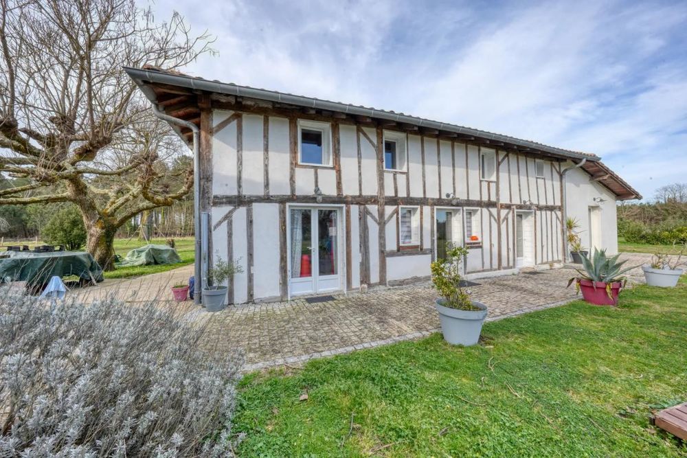 � vendre  Propri�t�/ch�teau Taller (40260)