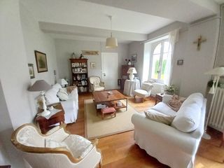  Maison � vendre 9 pi�ces 180 m�