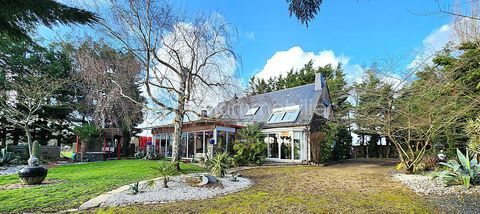   Propri�t� de 183 m� � L'espace id�al pour vos projets pro & perso Propri�t�/ch�teau - 6 pi�ce(s) - 183 m�