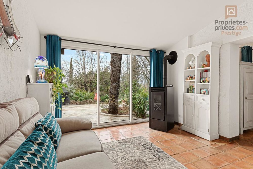 � vendre  Maison Saint-Paul-en-For�t (83440)