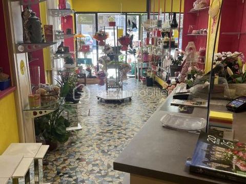 EXCLUSIVITE ! Chaleur et confort dans un local commercial polyvalent au c�ur de la ville ! 259000 38510 Morestel