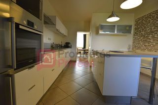  Maison � vendre 9 pi�ces 180 m�