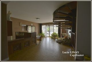  Immeuble � vendre 1040 m�