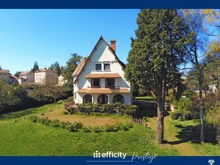  Maison � vendre 15 + pi�ces 450 m�