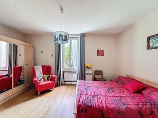  Immeuble � vendre 10 pi�ces 227 m�