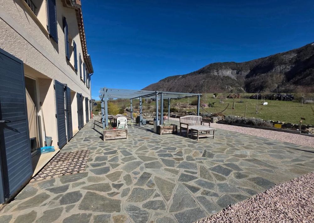 � vendre  Maison Pi�gut (05130)